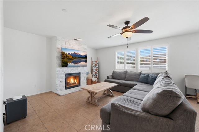 Detail Gallery Image 16 of 49 For 3439 Joshua Tree Ct, Perris,  CA 92570 - 4 Beds | 2/1 Baths