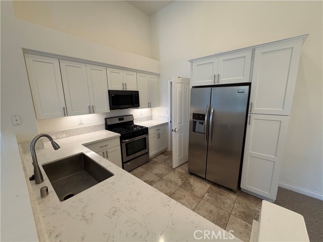 Detail Gallery Image 13 of 19 For 501 Tropea Aisle, Irvine,  CA 92606 - 3 Beds | 2 Baths