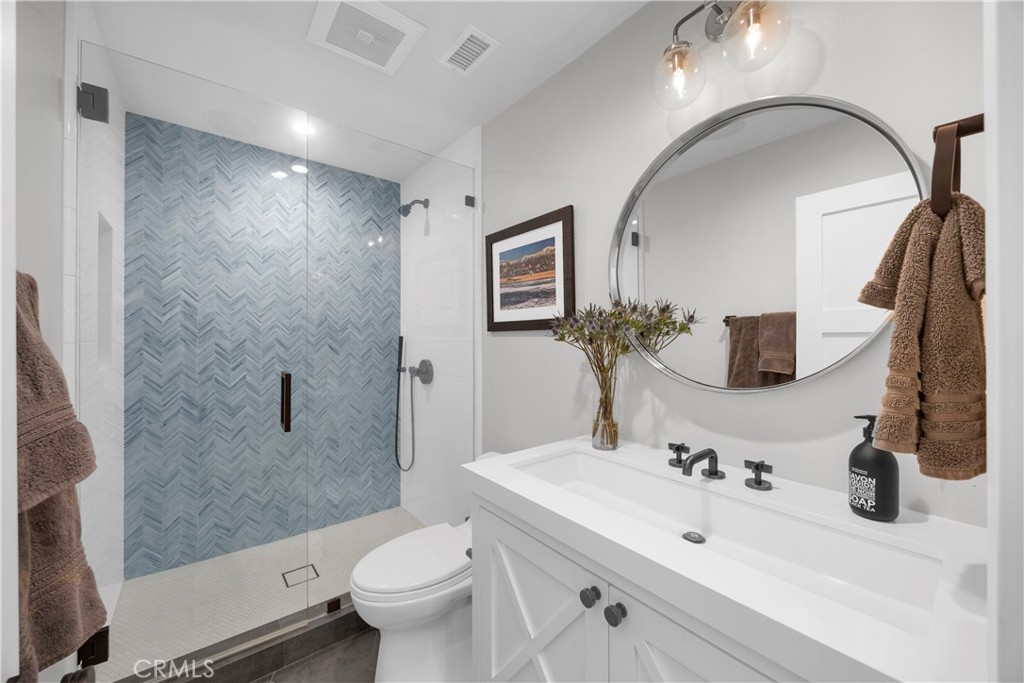 MLS #OC25265999 image #24