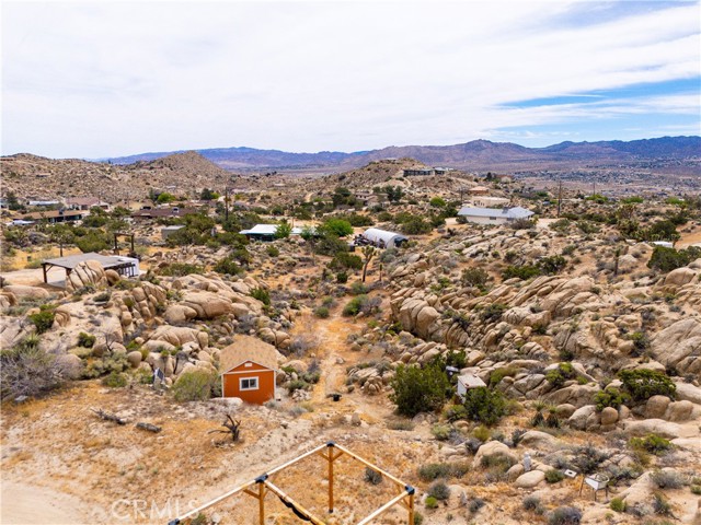 Detail Gallery Image 52 of 62 For 56833 Oakwood, Yucca Valley,  CA 92284 - 2 Beds | 2/1 Baths