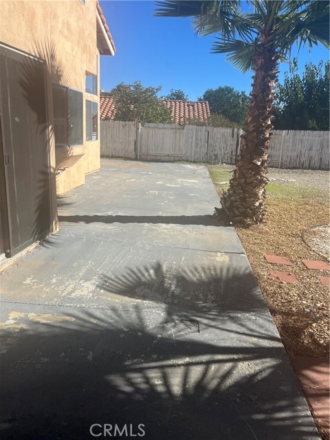 Detail Gallery Image 13 of 29 For 16502 Mango Way, Lake Elsinore,  CA 92530 - 3 Beds | 3 Baths