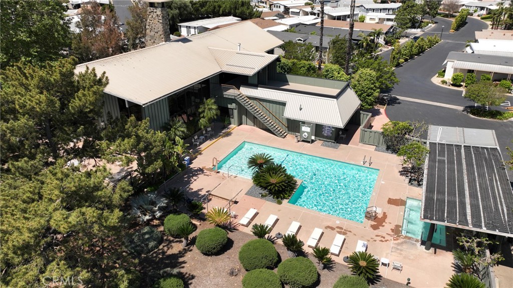 MLS #OC25275602 image #36