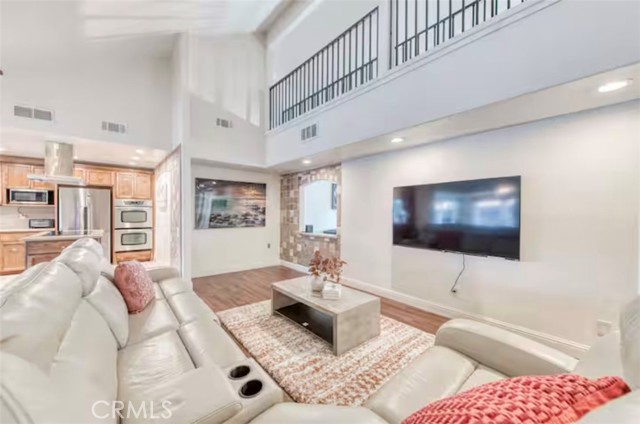 Detail Gallery Image 2 of 30 For 3436 W Sierra Avenue, Fresno,  CA 93711 - 4 Beds | 2 Baths