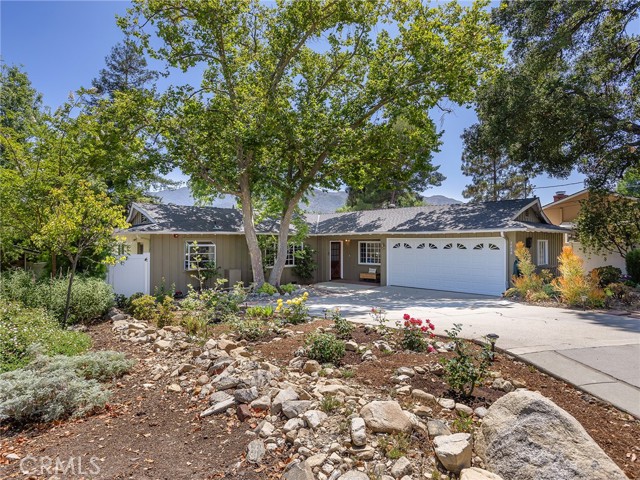 3828 2nd Avenue, La Crescenta CA: https://media.crmls.org/medias/02628659-4878-456a-add1-61a9f7909045.jpg