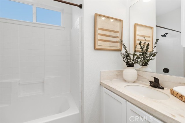 Detail Gallery Image 14 of 33 For 259 Mayflower Dr, Newport Beach,  CA 92660 - 2 Beds | 2 Baths