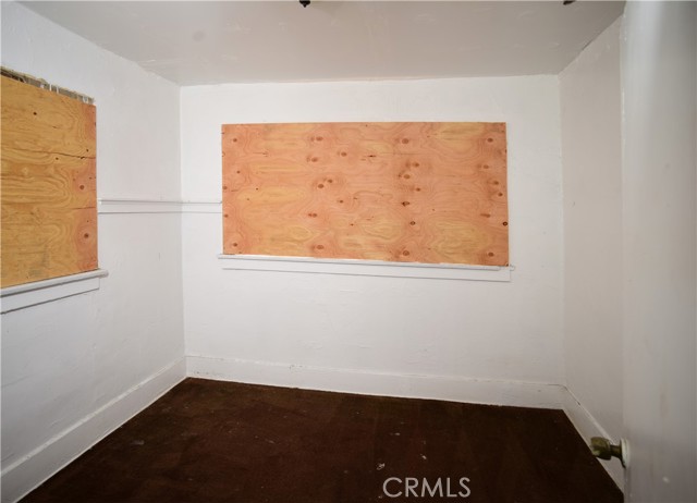 Detail Gallery Image 14 of 21 For 142 W 58th, Los Angeles,  CA 90037 - 2 Beds | 1 Baths