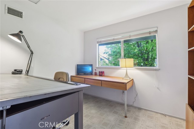 8351 Kentland Avenue, West Hills CA: https://media.crmls.org/medias/02638617-ee43-4584-ac98-5318e611c6a2.jpg