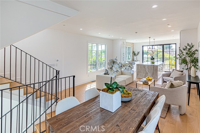 3803 BERRYMAN, Los Angeles CA: https://media.crmls.org/medias/02647d77-a73e-47e8-8fa6-7e7a7ec9f0ed.jpg