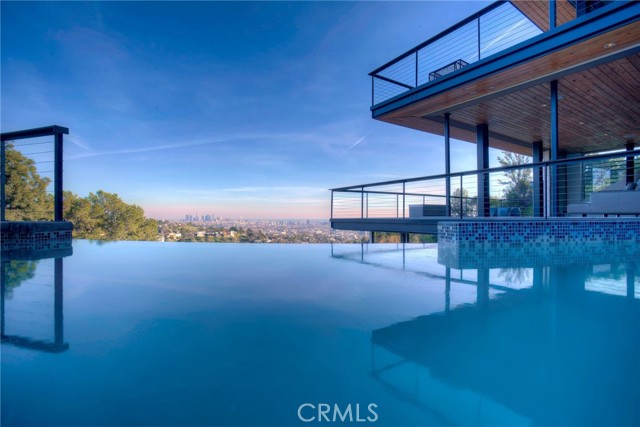 Detail Gallery Image 6 of 52 For 2917 Durand Dr, Los Angeles,  CA 90068 - 3 Beds | 2/1 Baths