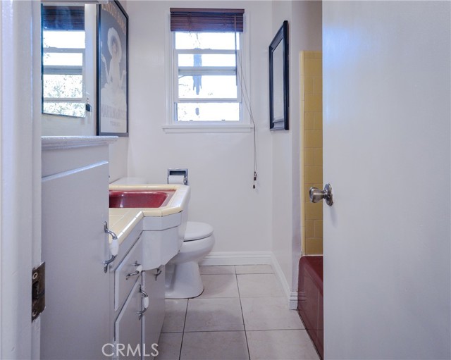 Detail Gallery Image 15 of 25 For 10773 Redmont Ave, Tujunga,  CA 91042 - 2 Beds | 2 Baths