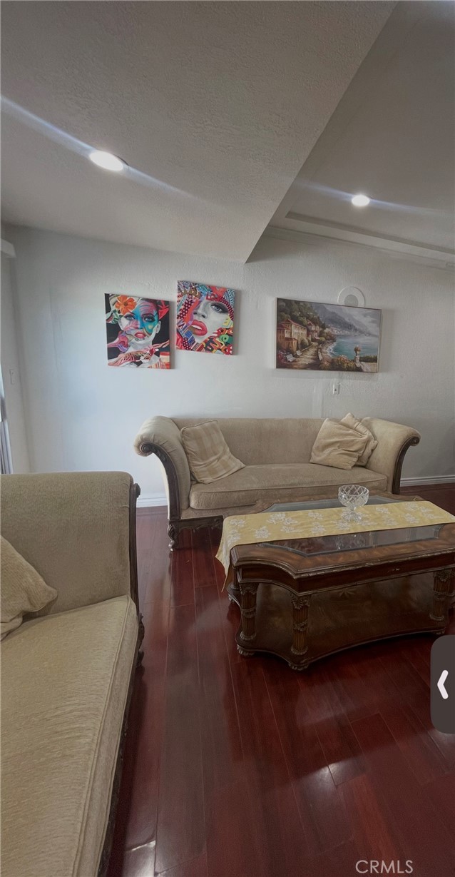 Detail Gallery Image 2 of 12 For 620 N Janss #2,  Anaheim,  CA 92805 - 3 Beds | 1 Baths