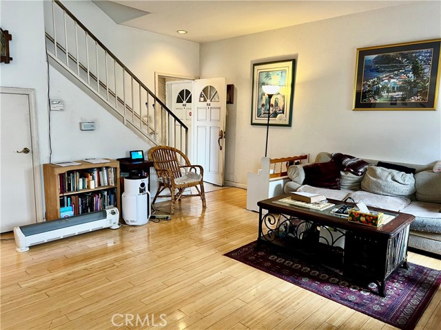 5240 Vantage Avenue, 101 photo 4