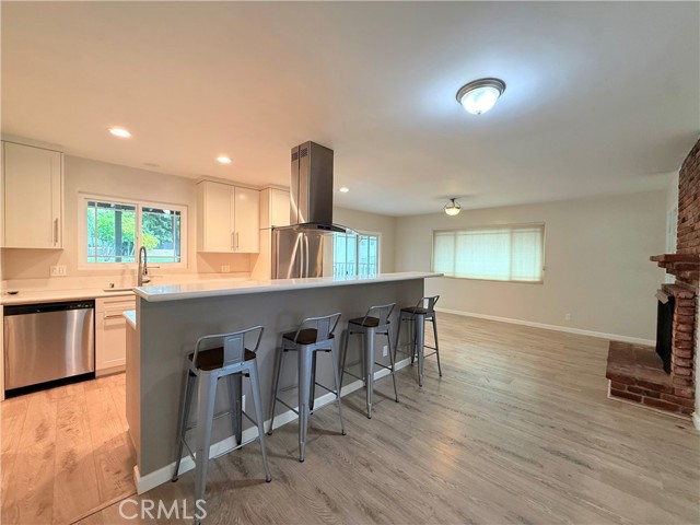 Detail Gallery Image 9 of 30 For 4916 Briggs, La Crescenta,  CA 91214 - 3 Beds | 2 Baths