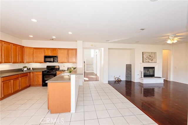 Detail Gallery Image 14 of 47 For 3147 Kildare, Lancaster,  CA 93536 - 3 Beds | 3 Baths