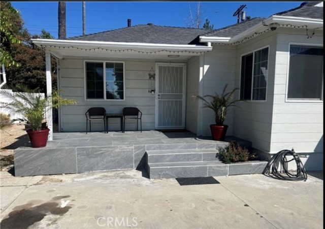 18763 Sunburst Street, Northridge CA: https://media.crmls.org/medias/02692757-5302-4d5e-b6e3-a0b56f5072fd.jpg