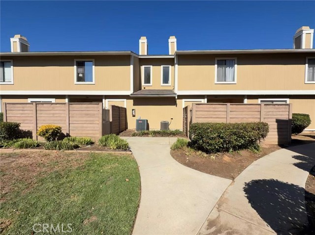1044 Kent Drive, San Dimas CA: https://media.crmls.org/medias/0269b829-1d45-4da6-ad6a-7b5b9c5c2191.jpg