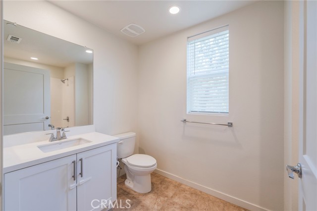 1100 Epic, Irvine CA: https://media.crmls.org/medias/0269c5a6-acce-4c7d-b0b2-6d1172ff94e2.jpg
