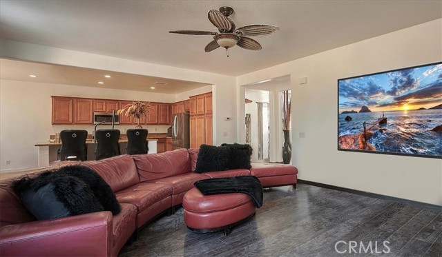 Detail Gallery Image 11 of 49 For 3525 Elker Rd, Corona,  CA 92882 - 4 Beds | 3/1 Baths