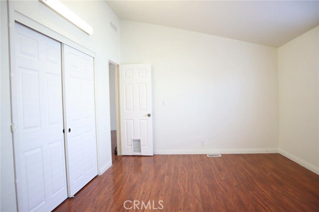 Detail Gallery Image 14 of 24 For 323 N Euclid St, Sp 65 #65,  Santa Ana,  CA 92703 - 4 Beds | 2 Baths