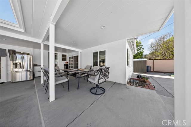 Detail Gallery Image 32 of 33 For 17007 Bassett St, Van Nuys,  CA 91406 - 4 Beds | 2 Baths