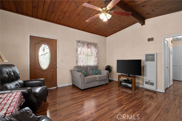 2365 Lovejoy Street, Pomona CA: https://media.crmls.org/medias/026b7532-a186-464f-baf7-75d115744837.jpg