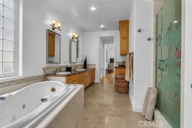 705 Juanita Avenue, Redondo Beach, California 90277, 5 Bedrooms Bedrooms, ,2 BathroomsBathrooms,Residential,Sold,Juanita,SB22157275