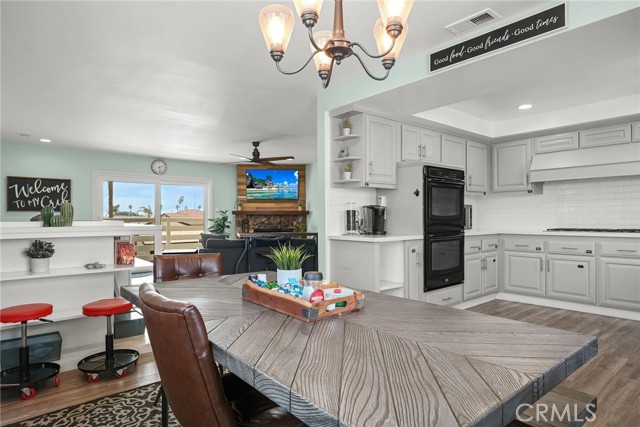 4941 Catamaran Street, Oxnard CA: https://media.crmls.org/medias/026b7e82-da7e-4e29-b791-ad8d115a0eaa.jpg