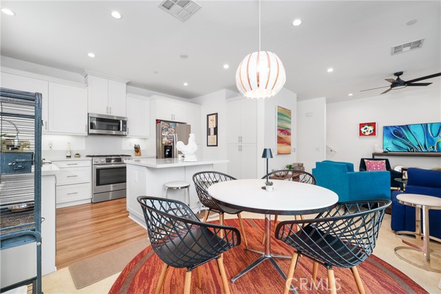 Detail Gallery Image 13 of 30 For 2210 Synergy, Irvine,  CA 92614 - 2 Beds | 2/1 Baths