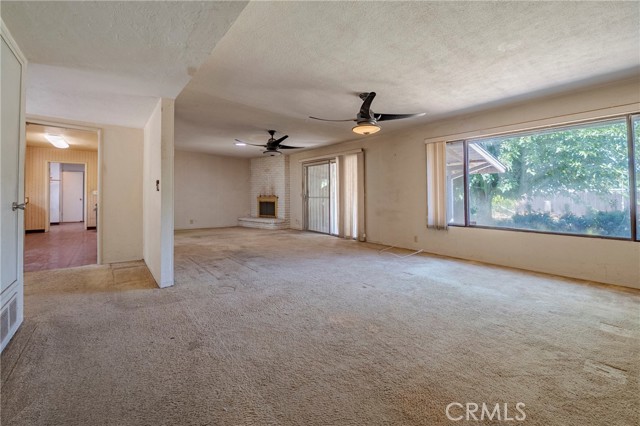 Detail Gallery Image 32 of 47 For 1165 W North Bear Creek Dr, Merced,  CA 95348 - 3 Beds | 2/1 Baths
