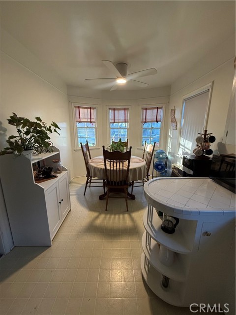 Detail Gallery Image 3 of 12 For 307 Lincoln Ave, Pomona,  CA 91767 - 2 Beds | 1 Baths