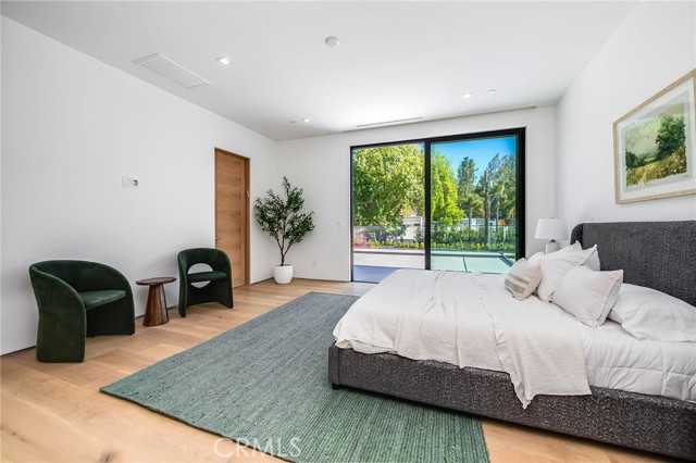 Detail Gallery Image 33 of 43 For 4930 Palomar Dr, Tarzana,  CA 91356 - 6 Beds | 6/1 Baths