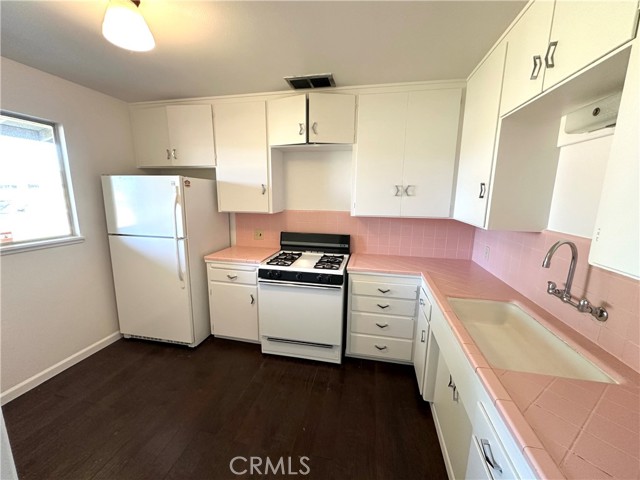 Detail Gallery Image 4 of 26 For 2410 S St, Merced,  CA 95340 - – Beds | – Baths