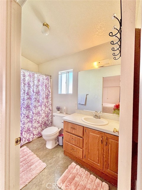 Detail Gallery Image 7 of 7 For 10745 Victoria Ave #70,  Whittier,  CA 90604 - 2 Beds | 2 Baths