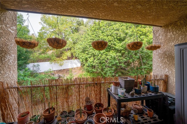 Detail Gallery Image 12 of 18 For 5036 Echo #309,  Los Angeles,  CA 90042 - 2 Beds | 1 Baths