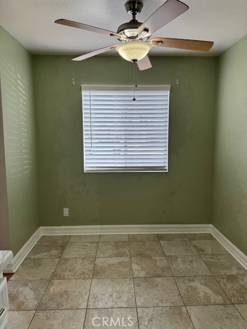 Detail Gallery Image 5 of 21 For 571 San Marino St, Hemet,  CA 92545 - 2 Beds | 1 Baths