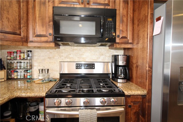 Detail Gallery Image 9 of 50 For 905 Madera Ln, Lake Arrowhead,  CA 92352 - 3 Beds | 2/1 Baths