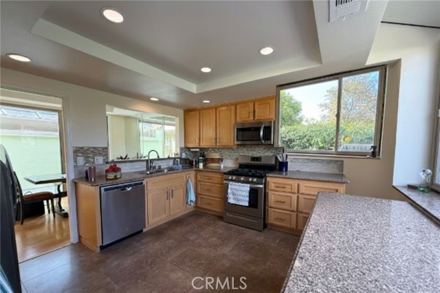 Detail Gallery Image 7 of 20 For 1775 Del Rey, Pomona,  CA 91768 - 2 Beds | 2 Baths