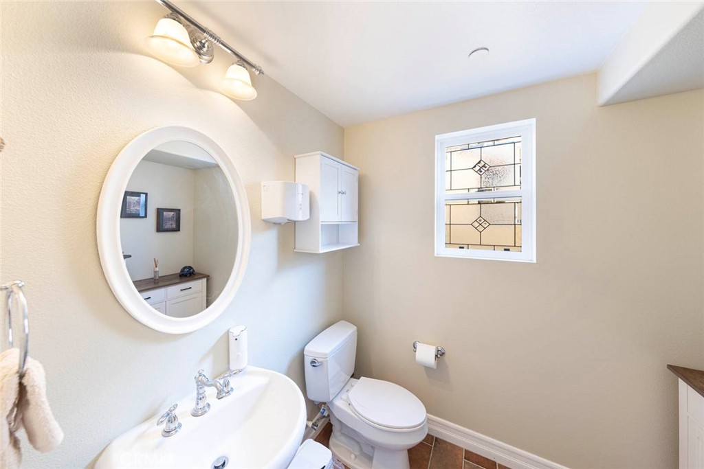 MLS #OC25172072 img 9