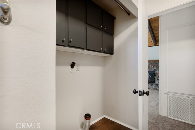 Detail Gallery Image 13 of 25 For 2560 Oak Dr, Running Springs,  CA 92382 - 3 Beds | 2 Baths