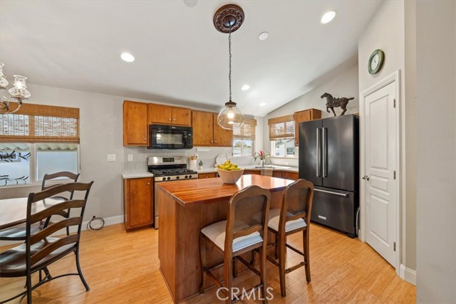 Detail Gallery Image 12 of 53 For 765 Mesa View Dr #152,  Arroyo Grande,  CA 93420 - 3 Beds | 2 Baths