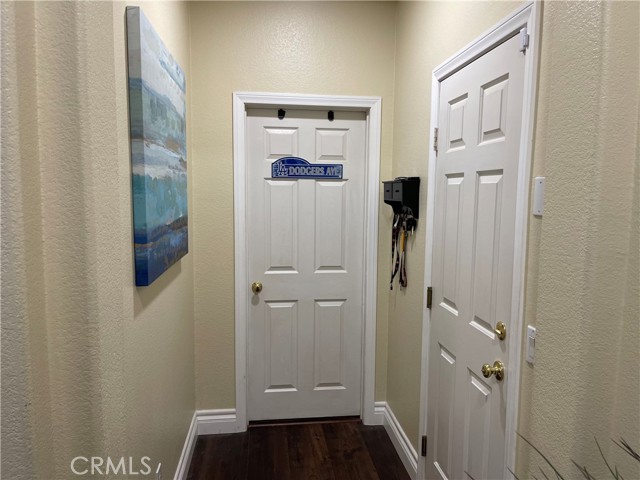 14105 Almond Grove Court, Eastvale CA: https://media.crmls.org/medias/0272fcf4-08cf-435c-b7dc-059010fe55f9.jpg