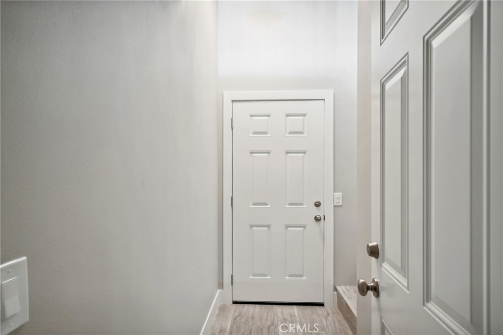 https://media.crmls.org/medias/02745d83-cabd-4431-bee1-acaa78b35b7a.jpg?preset=X-Large