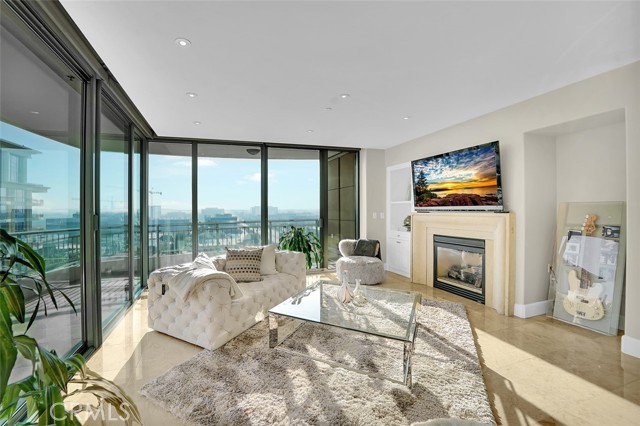 Detail Gallery Image 6 of 36 For 5124 Scholarship, Irvine,  CA 92612 - 2 Beds | 2/1 Baths