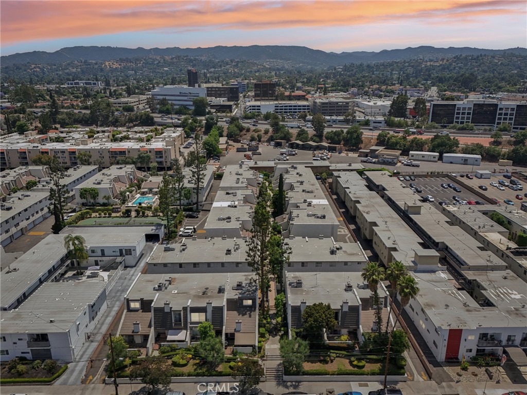 https://media.crmls.org/medias/02770b0b-d1c8-445b-a8ea-2a59f5d3fd87.jpg?preset=X-Large