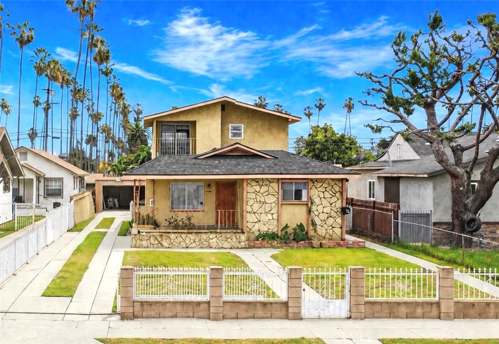 1736 W 51st