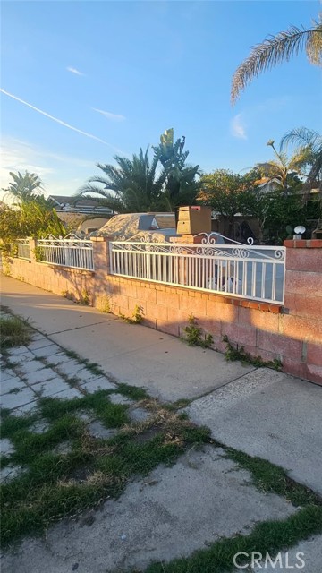 Detail Gallery Image 26 of 34 For 2313 Downie Pl, Santa Ana,  CA 92706 - 4 Beds | 2 Baths