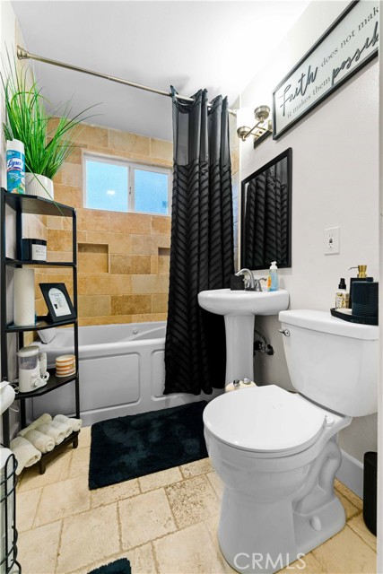 Detail Gallery Image 22 of 47 For 5930 Los Nietos St, Buena Park,  CA 90620 - 3 Beds | 2 Baths