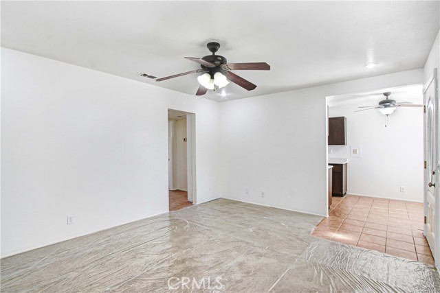 Detail Gallery Image 11 of 13 For 2242 San Padre Ave, Hemet,  CA 92545 - 2 Beds | 1 Baths