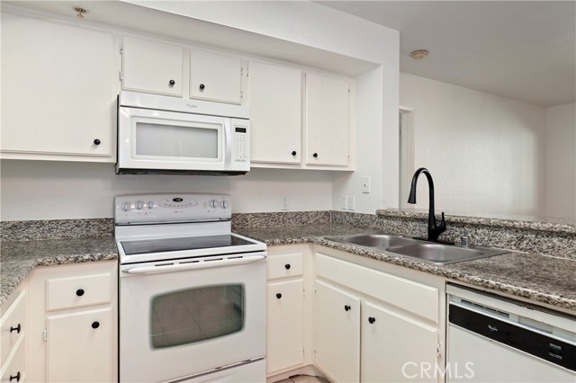 Detail Gallery Image 6 of 20 For 12584 Atwood Ct #1515,  Rancho Cucamonga,  CA 91739 - 2 Beds | 2 Baths