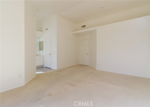 Detail Gallery Image 14 of 19 For 35147 Willow Springs Dr, Yucaipa,  CA 92399 - 3 Beds | 2 Baths